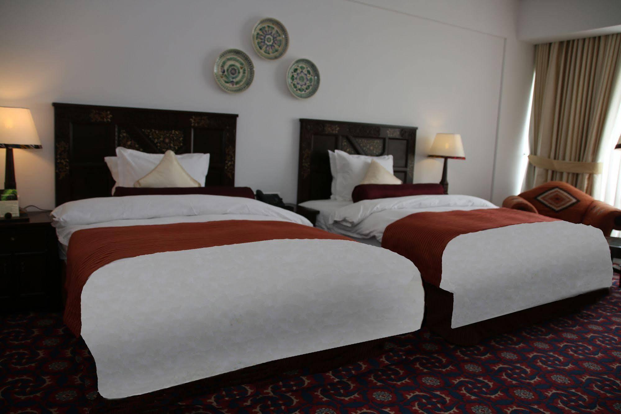 Dushanbe Serena Hotel Luaran gambar