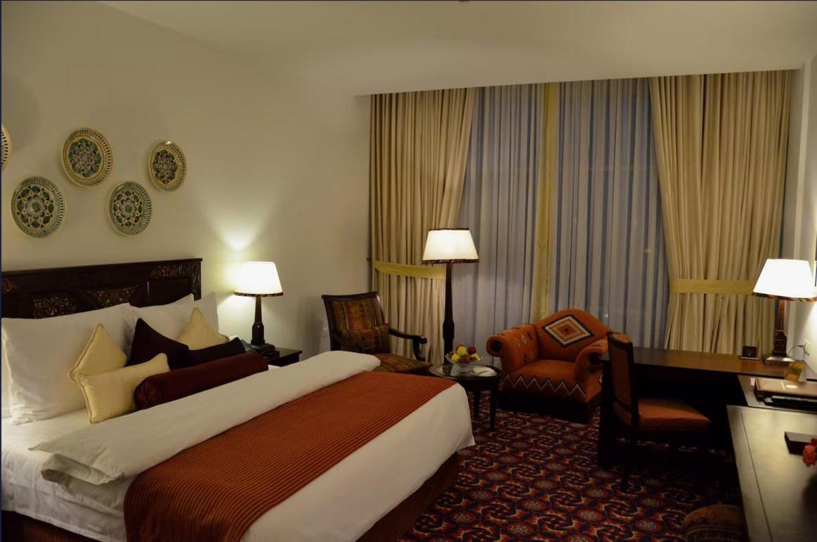 Dushanbe Serena Hotel Luaran gambar