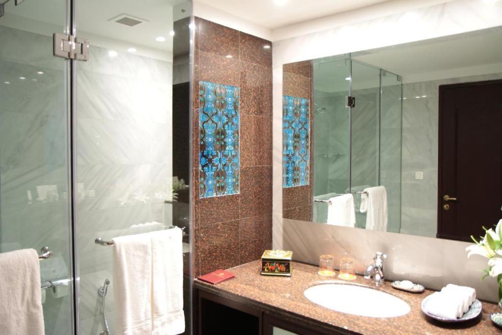 Dushanbe Serena Hotel Luaran gambar