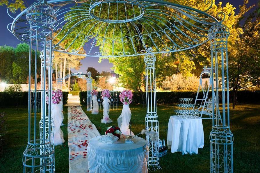 Dushanbe Serena Hotel Luaran gambar