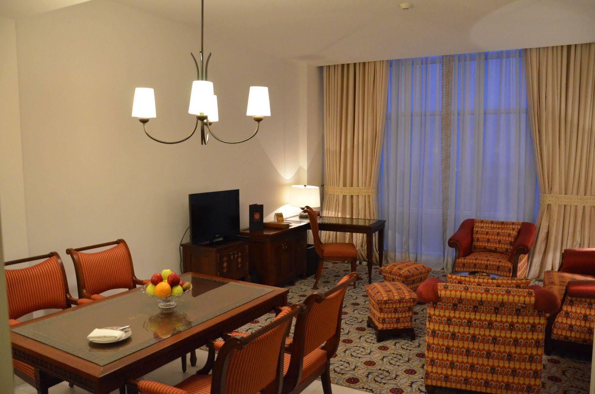 Dushanbe Serena Hotel Luaran gambar