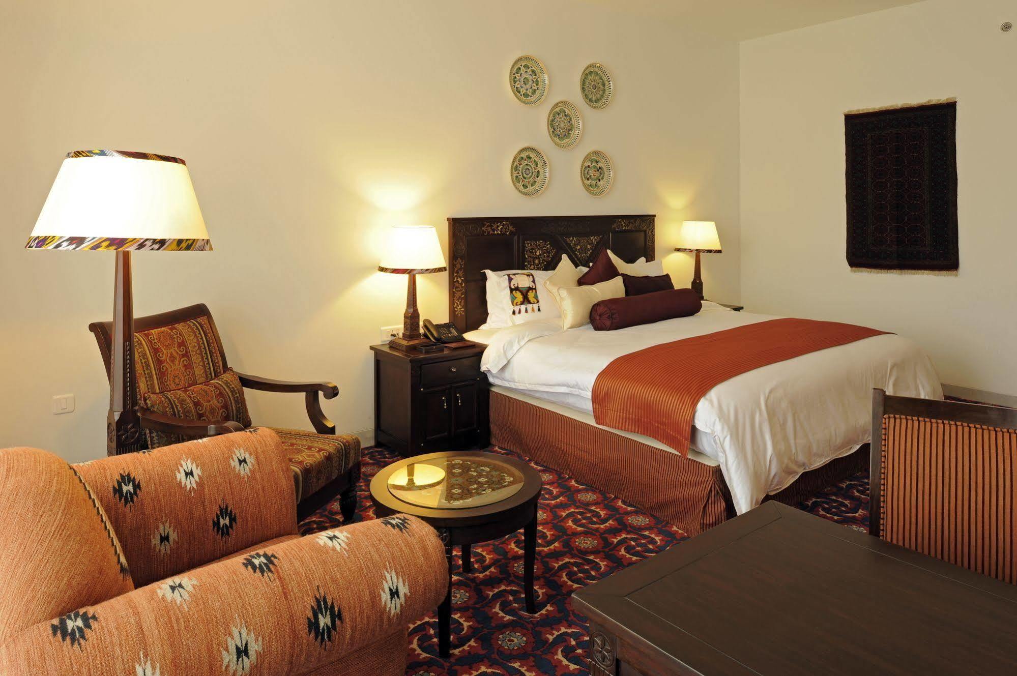 Dushanbe Serena Hotel Luaran gambar