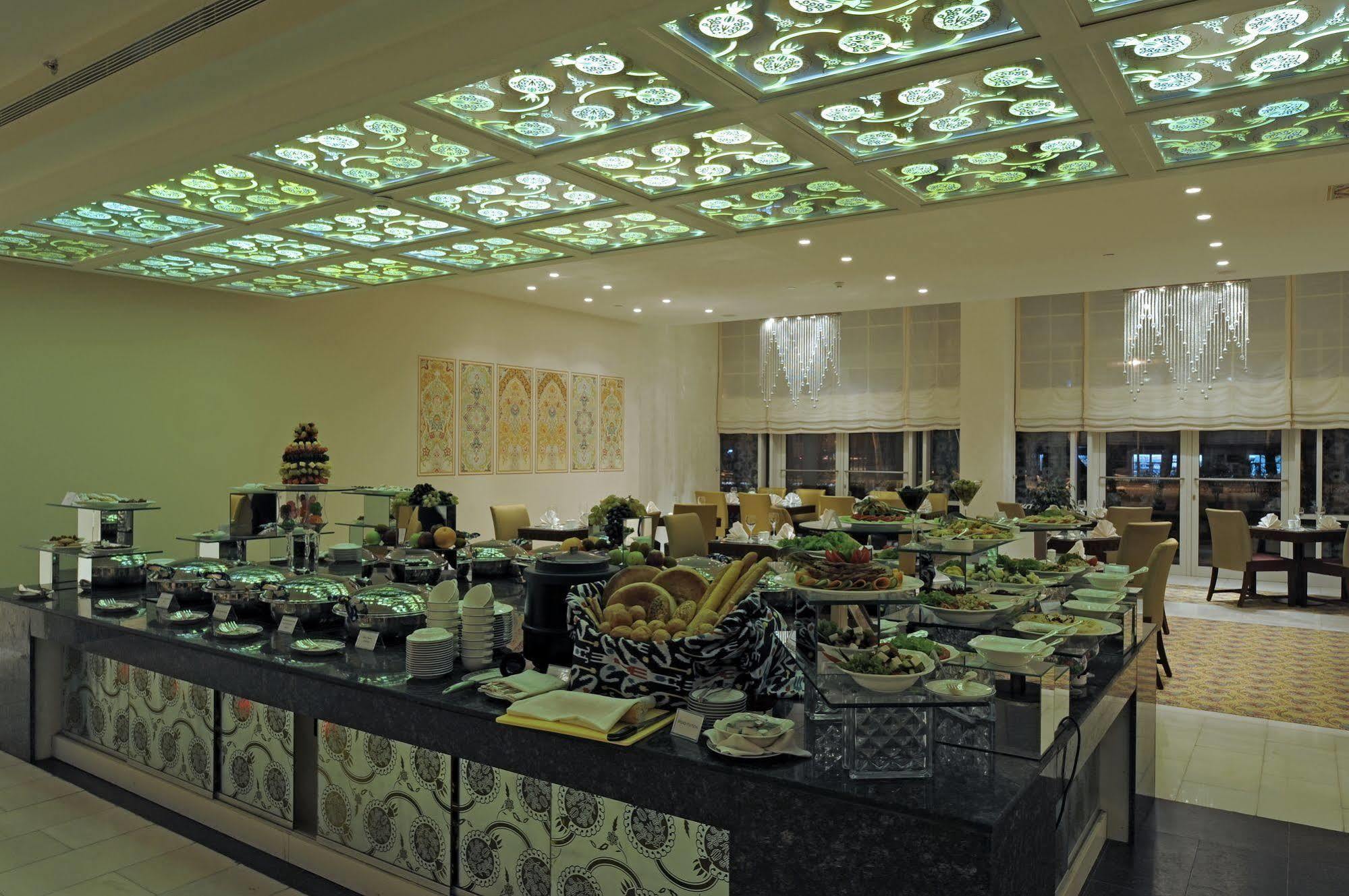 Dushanbe Serena Hotel Luaran gambar